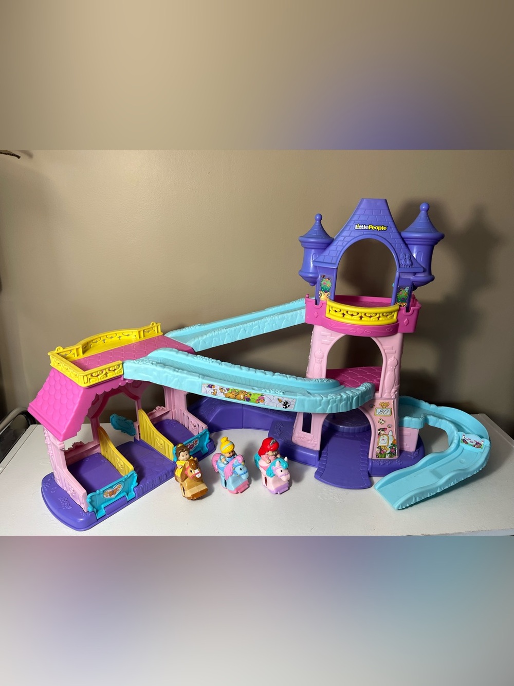Klip Klip Castle Fisher-Price Little People Castle Disney Princess Working